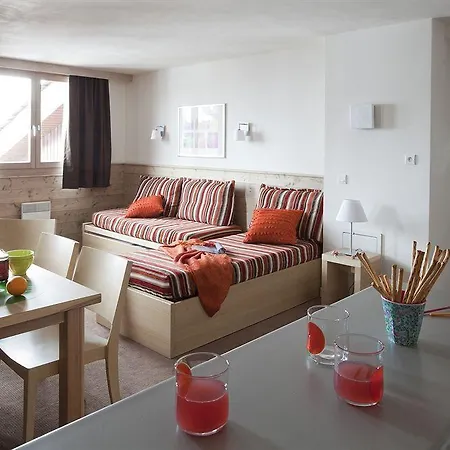 Pierre & Les Gemeaux Aparthotel