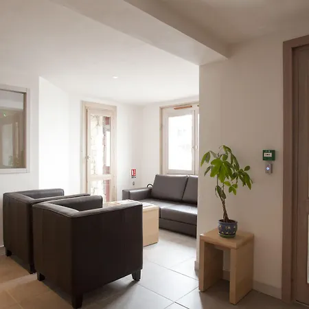 Pierre & Les Gemeaux 3*