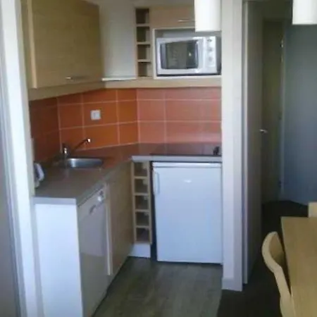 Pierre & Les Gemeaux 3* لا بلاني