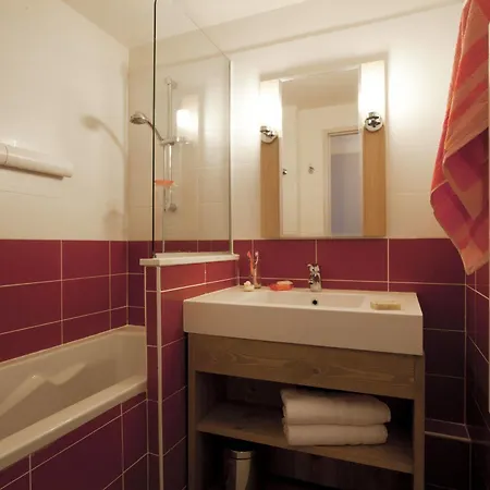 Lejlighedshotel Pierre & Les Gemeaux 3*