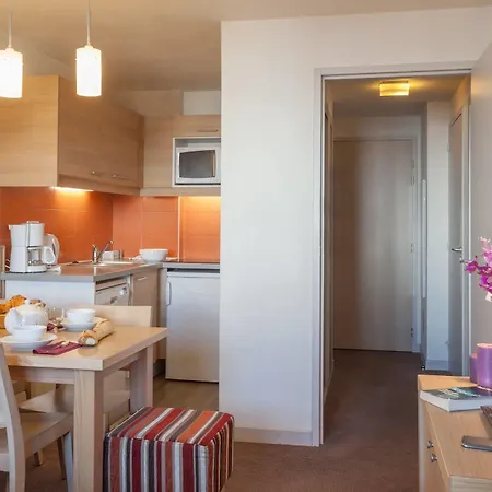 Pierre & Les Gemeaux Lejlighedshotel 3*