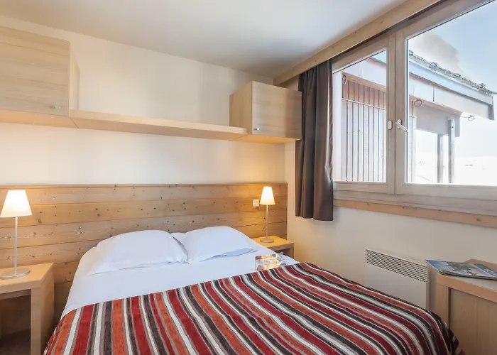 Pierre & Les Gemeaux 3*