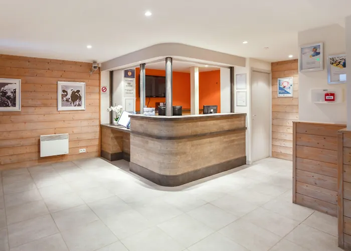 Pierre & Les Gemeaux Apart Otel La Plagne