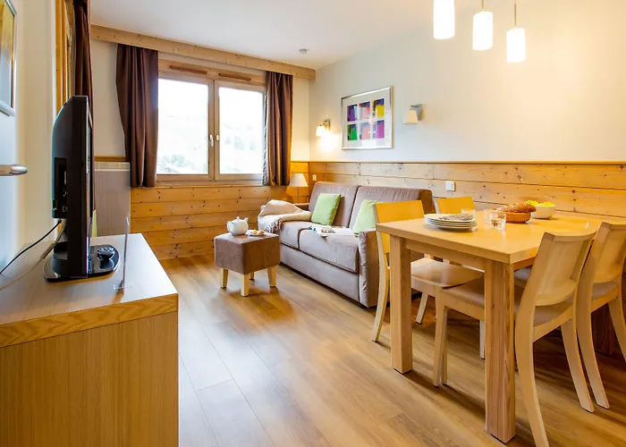 Pierre & Les Gemeaux 3*