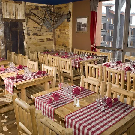 Hotel apartamentowy Pierre & Les Gemeaux La Plagne