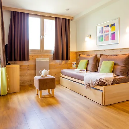 Pierre & Les Gemeaux 3* La Plagne