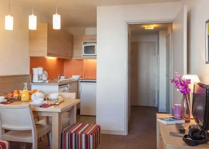 玛伊瓦双子座公寓酒店 拉普拉涅