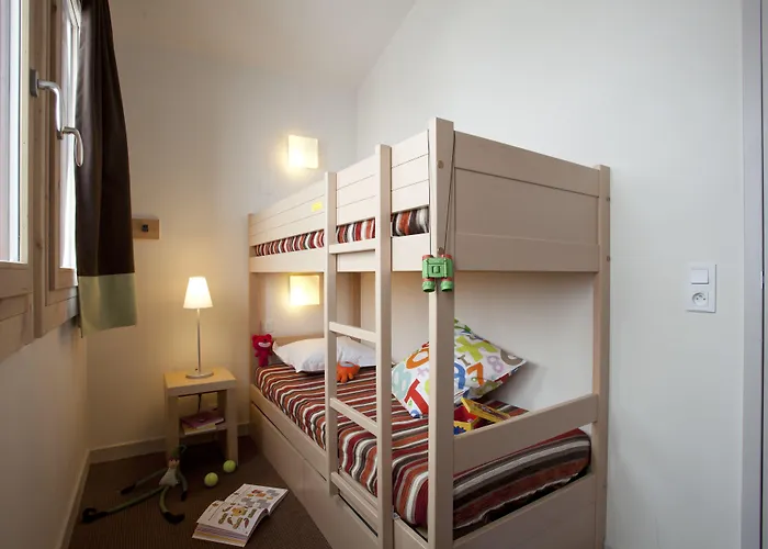 玛伊瓦双子座公寓酒店